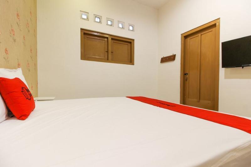 Hotel Reddoorz Near Rs Sarjito Yogyakarta Extérieur photo