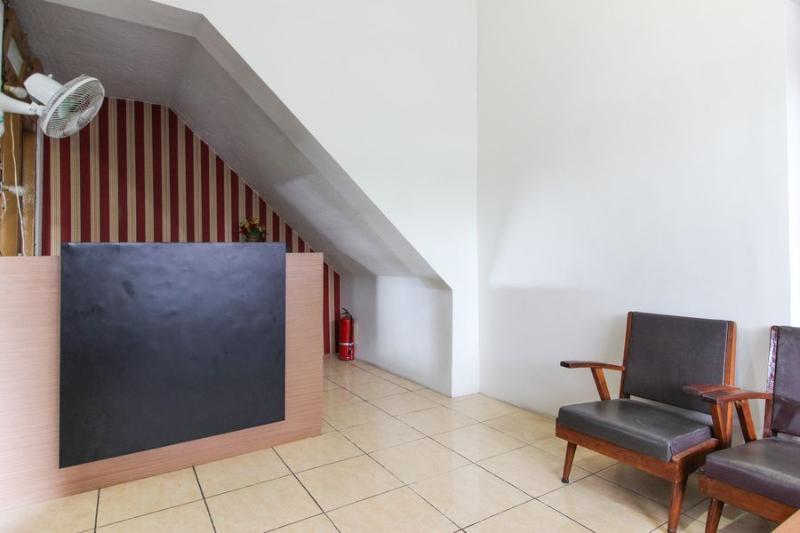 Hotel Reddoorz Near Rs Sarjito Yogyakarta Extérieur photo